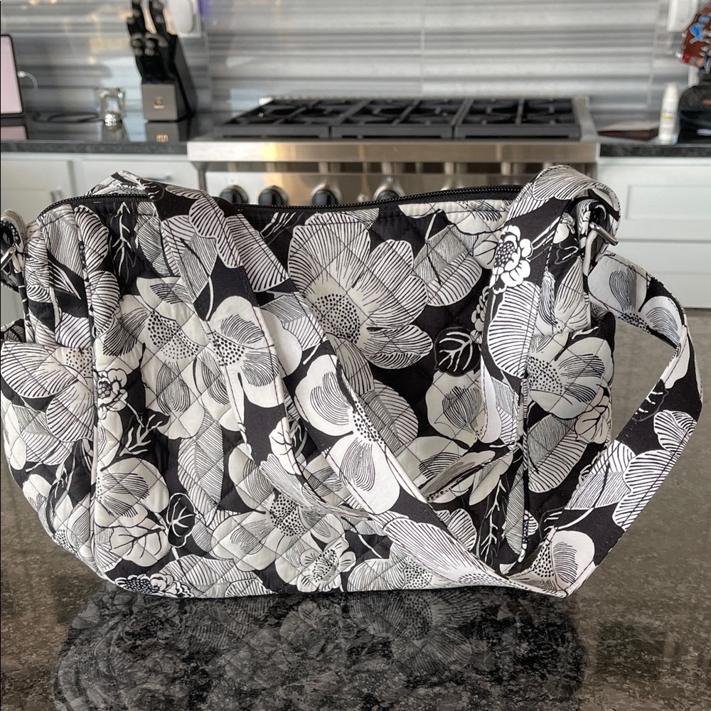 Vera Bradley Crossbody Bedford Blooms Floral Black and White Women's Bag - Picture 2 of 5